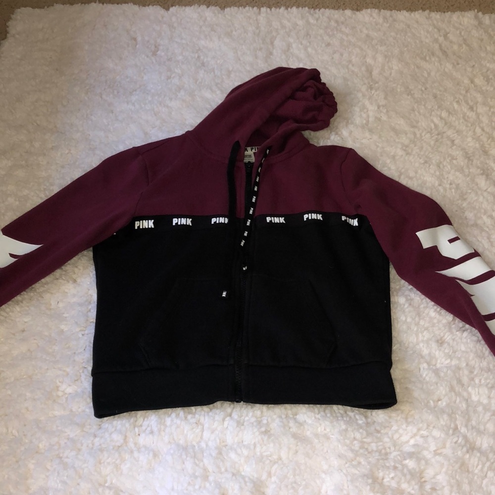 Super cute burgundy pink sweatshirt
